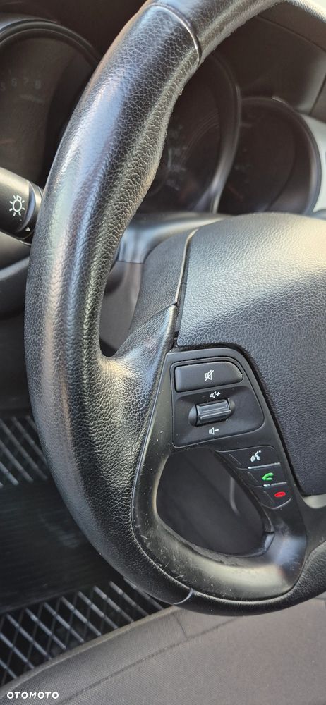 Kia Ceed - 29