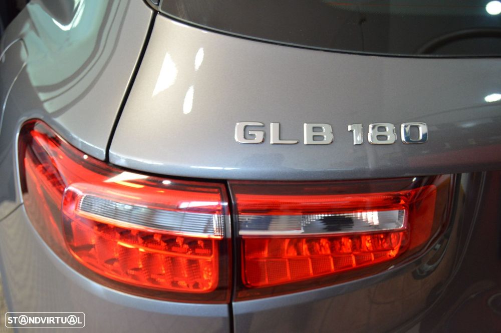 Mercedes-Benz GLB 180 - 16