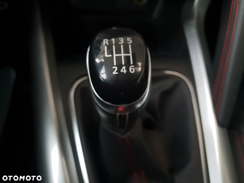 Renault Kadjar Energy TCe 165 CROSSBORDER - 25