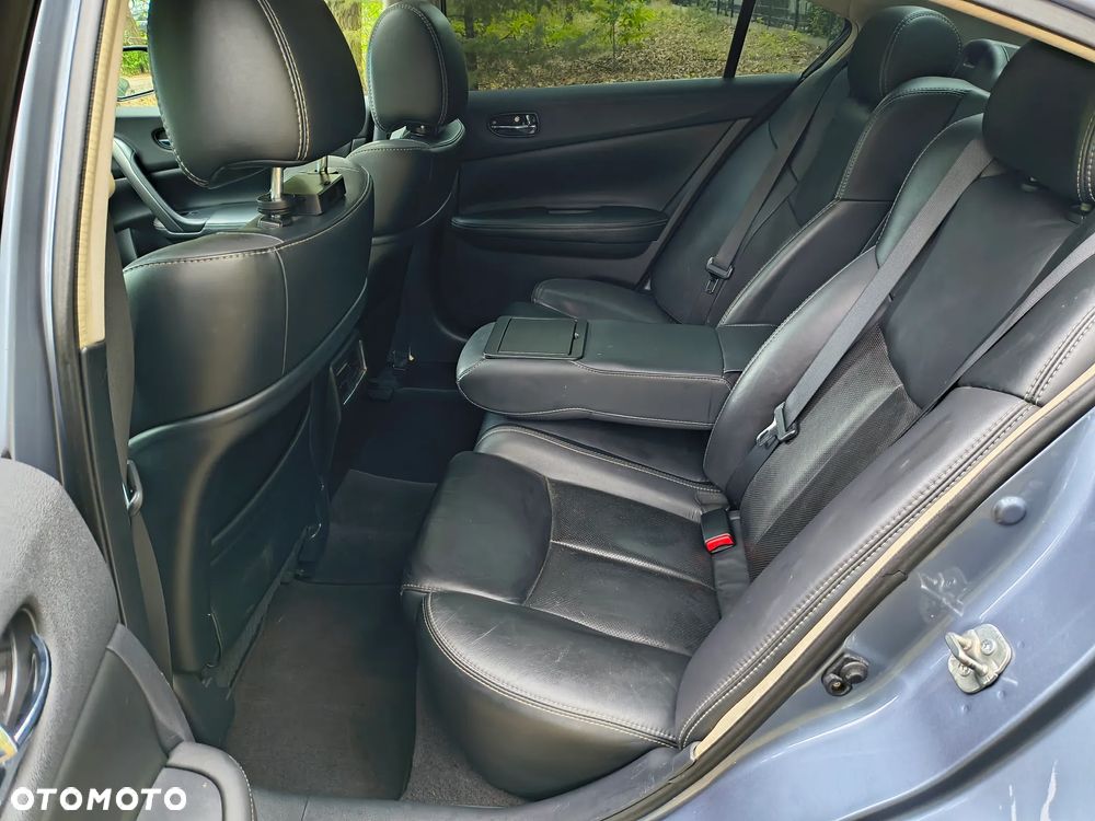 Nissan Maxima 3.5 S - 29