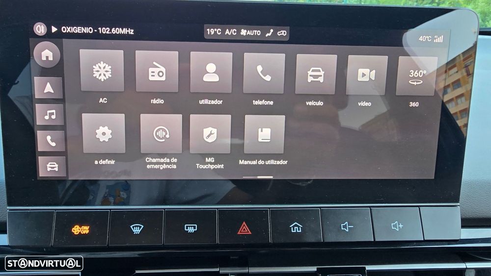 MG MG4 64 kWh Luxury - 23