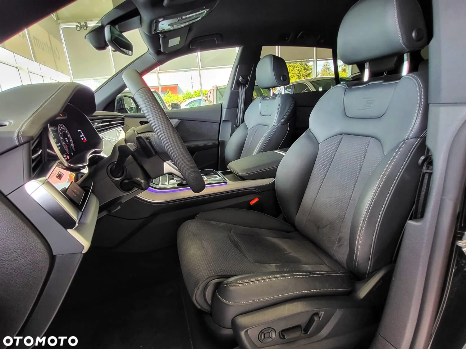 Audi Q8 - 12