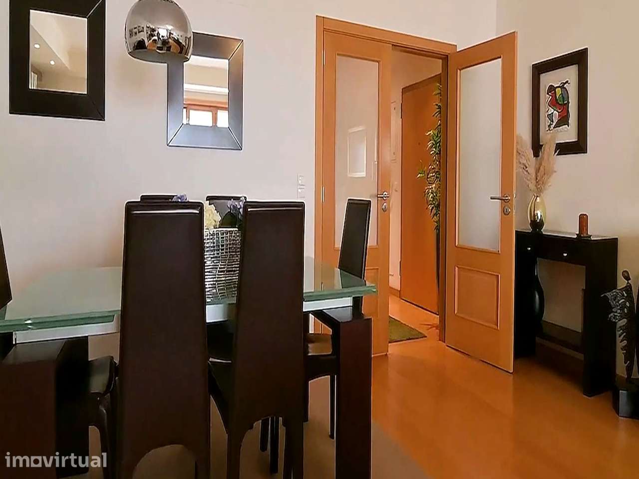 T2 com ar condicionado e localização privilegiada no Areeiro - Grande imagem: 2/18