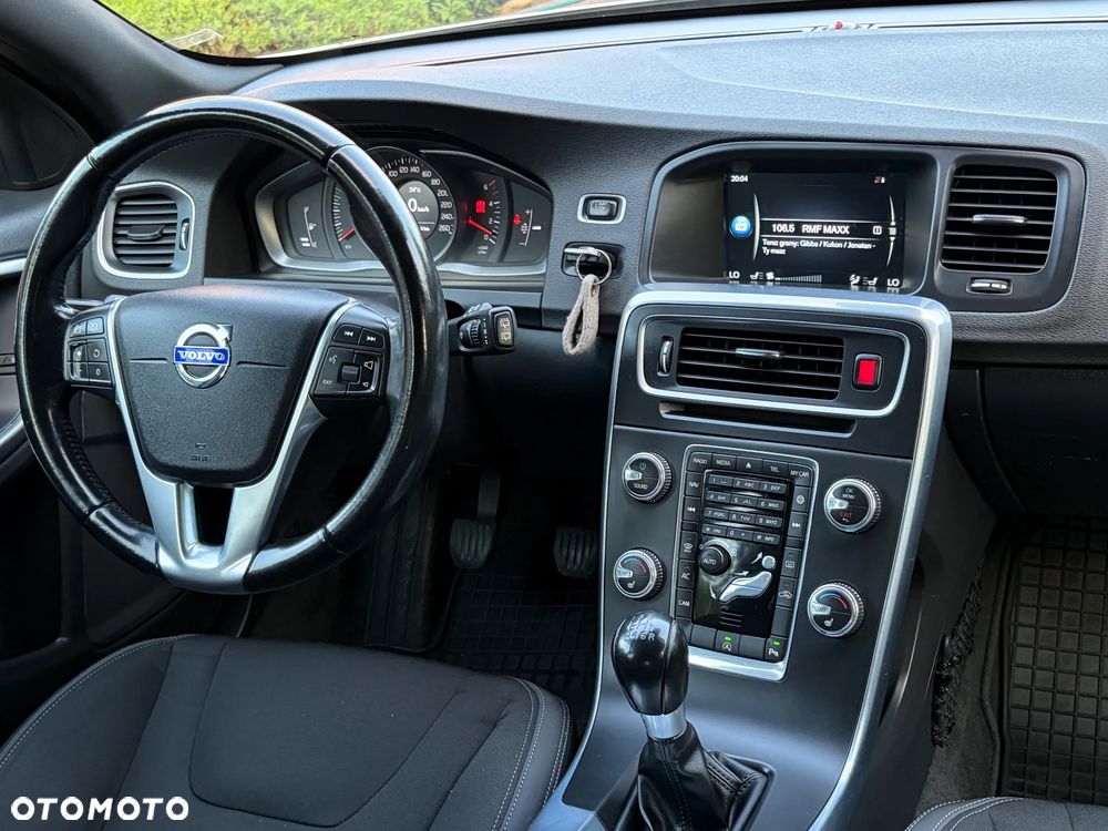 Volvo V60 D3 Momentum - 29