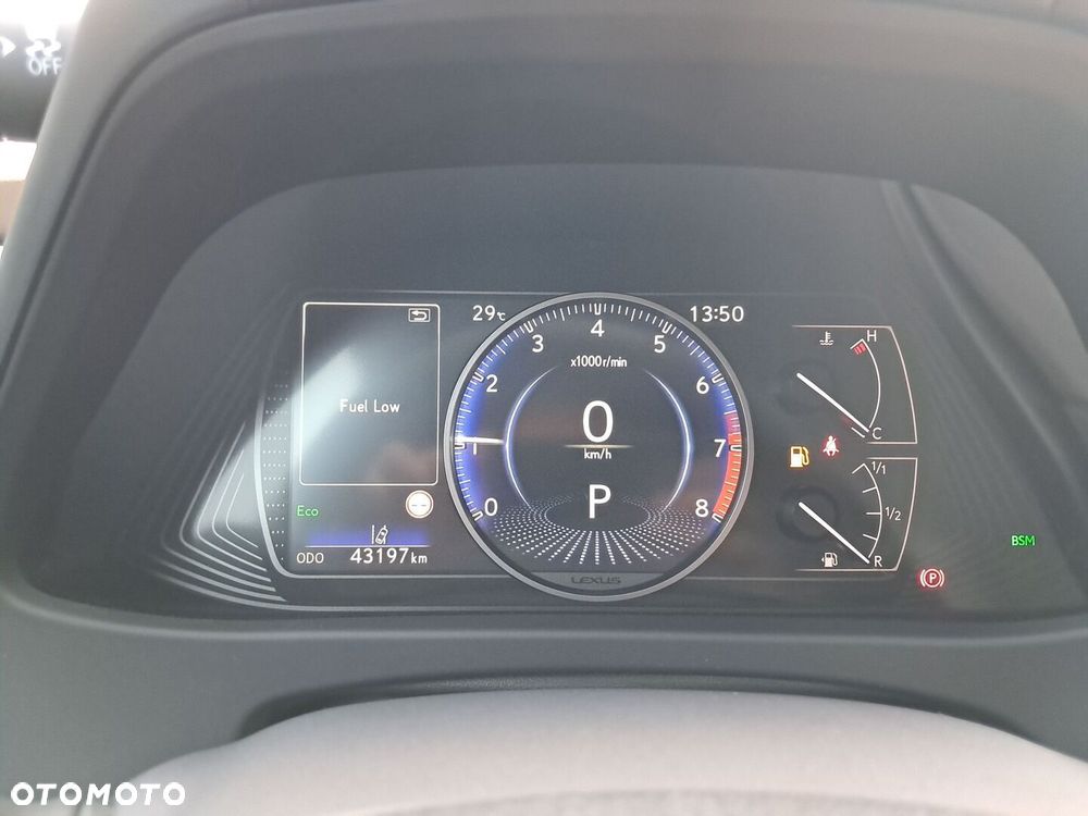 Lexus UX - 17