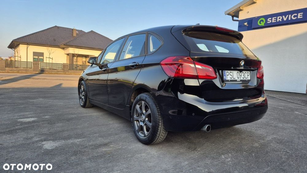 BMW Seria 2 218d - 7