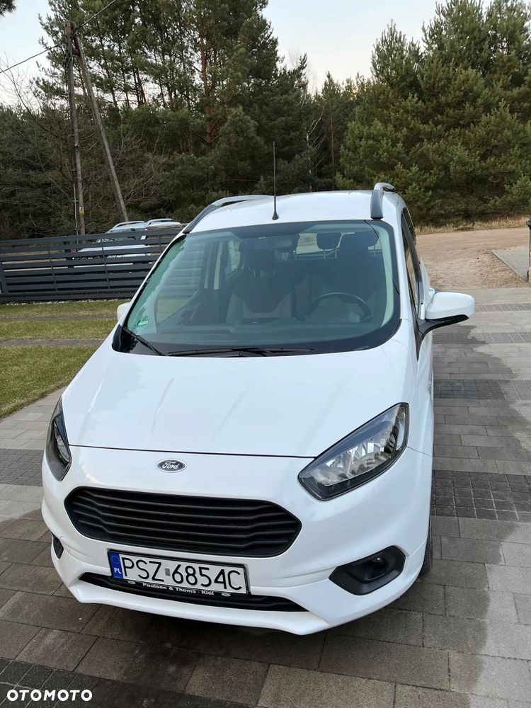 Ford Tourneo Courier 1.5 TDCi Trend - 38