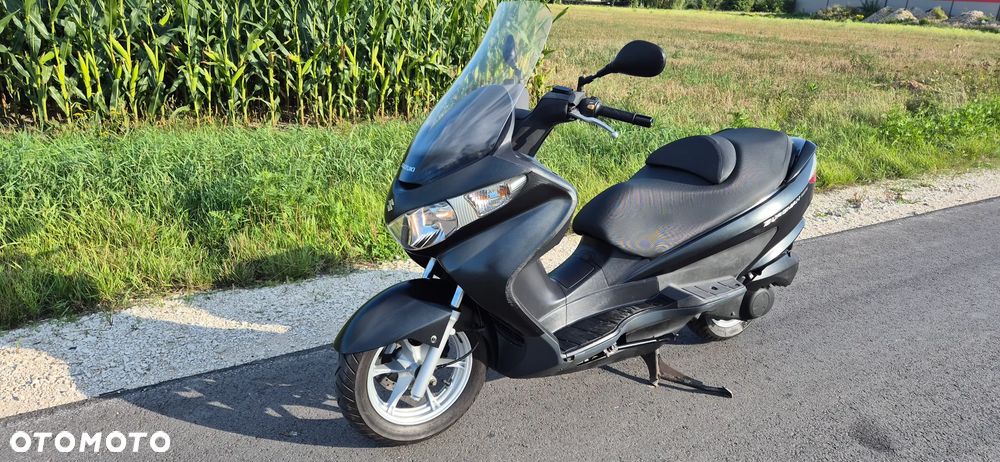 Suzuki Burgman - 5