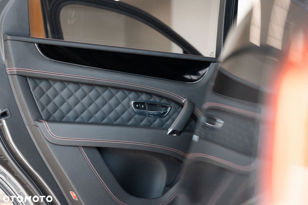 Bentley Bentayga - 14