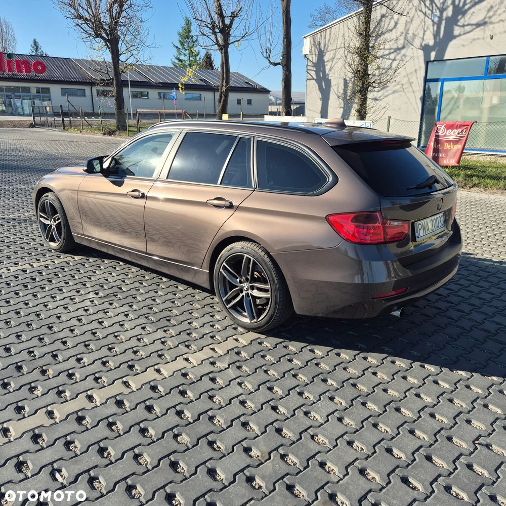 BMW Seria 3 320d xDrive - 9