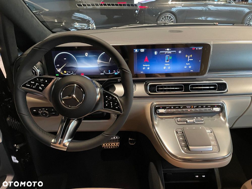 Mercedes-Benz Klasa V - 9