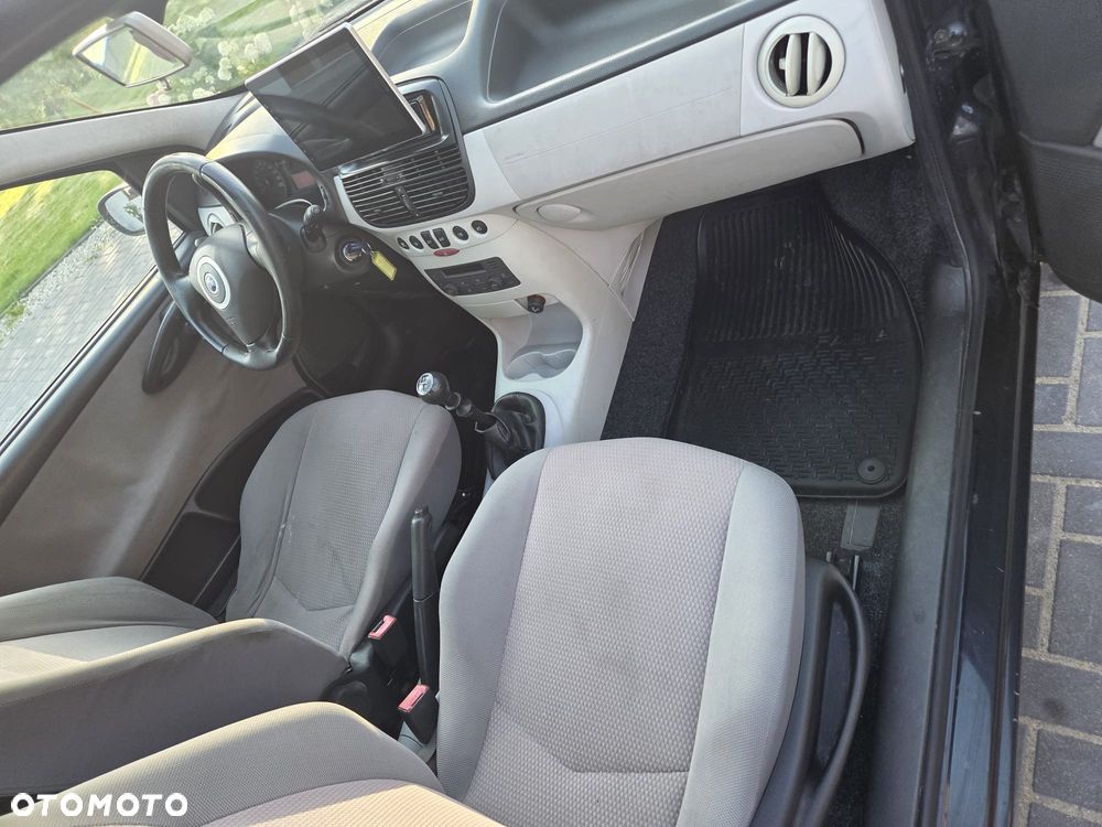 Fiat Punto - 15