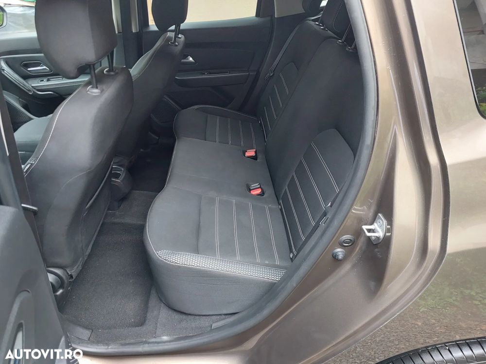 Dacia Duster 1.6 SCe Prestige jante 17" - 10