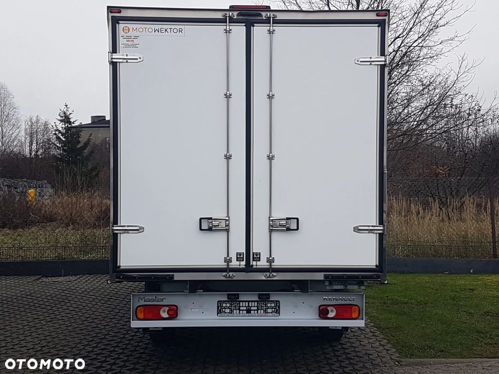 Renault MASTER 8EP CHŁODNIA 4,21x2,11x2,00 IZOTERMA AGREGAT CARRIER XARIOS 350 ZASILANIE Z SILNIKA + ELEKTRYCZNE STACJONARNE KLIMA - 16