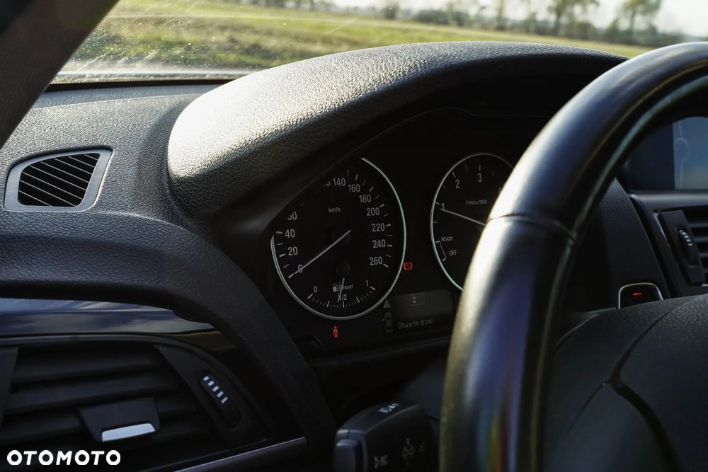 BMW Seria 1 120d Urban Line - 13