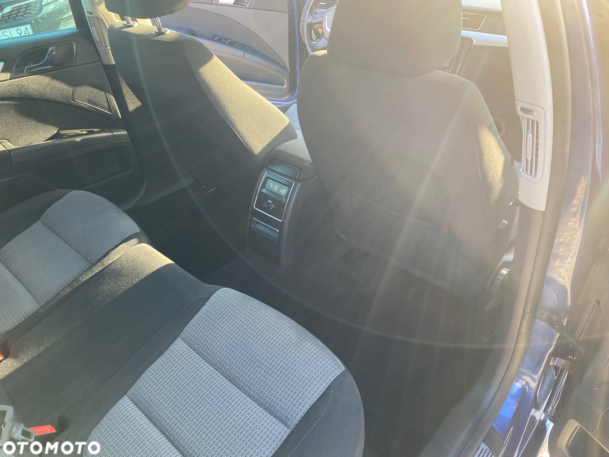 Skoda Superb 2.0 TDI Ambition - 31