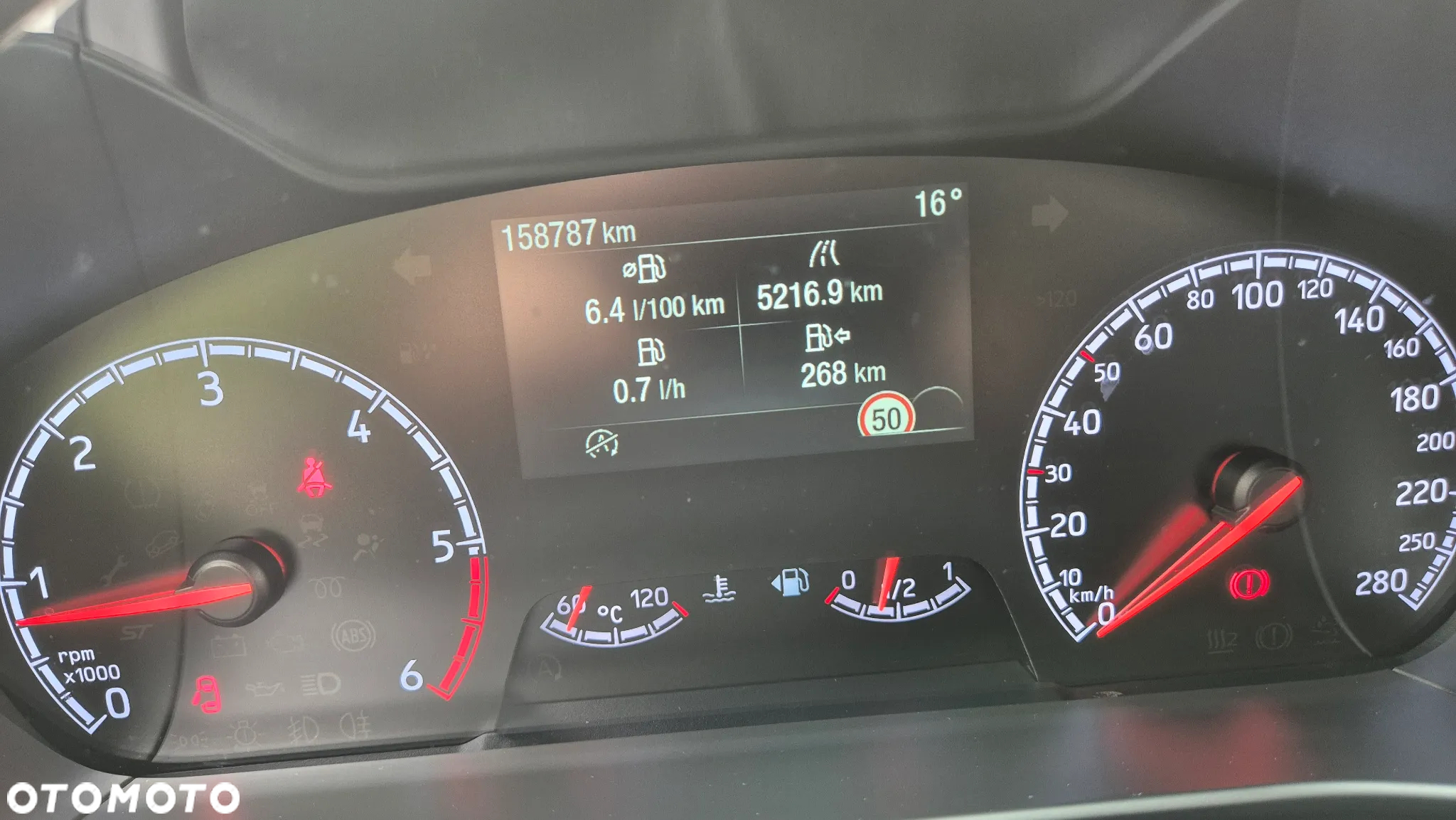 Ford Focus 2.0 EcoBlue ST - 28