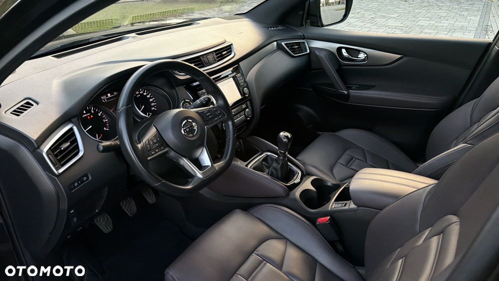 Nissan Qashqai 1.6 DIG-T Tekna+ - 37