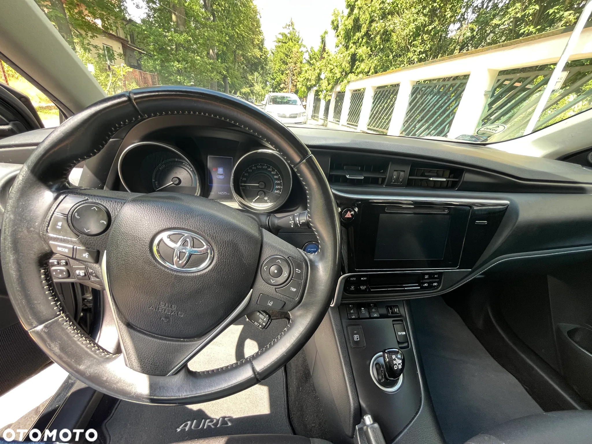 Toyota Auris Hybrid 135 Prestige - 3
