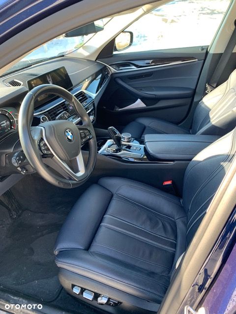 BMW Seria 5 520d xDrive Sport Line sport - 5