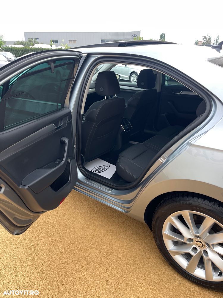Skoda Superb 2.0 TDI 4X4 DSG Style - 25