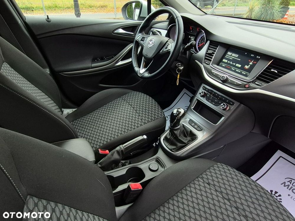 Opel Astra - 17