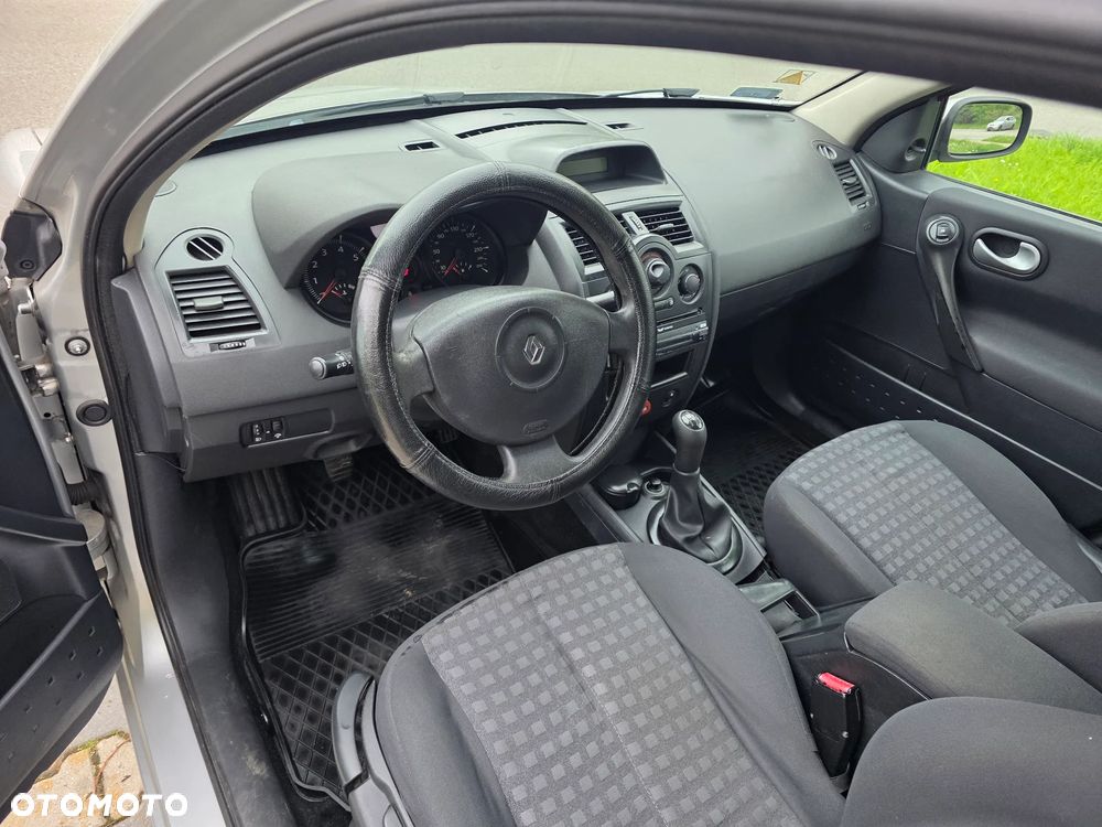 Renault Megane 1.6 16V 110 Dynamique - 6