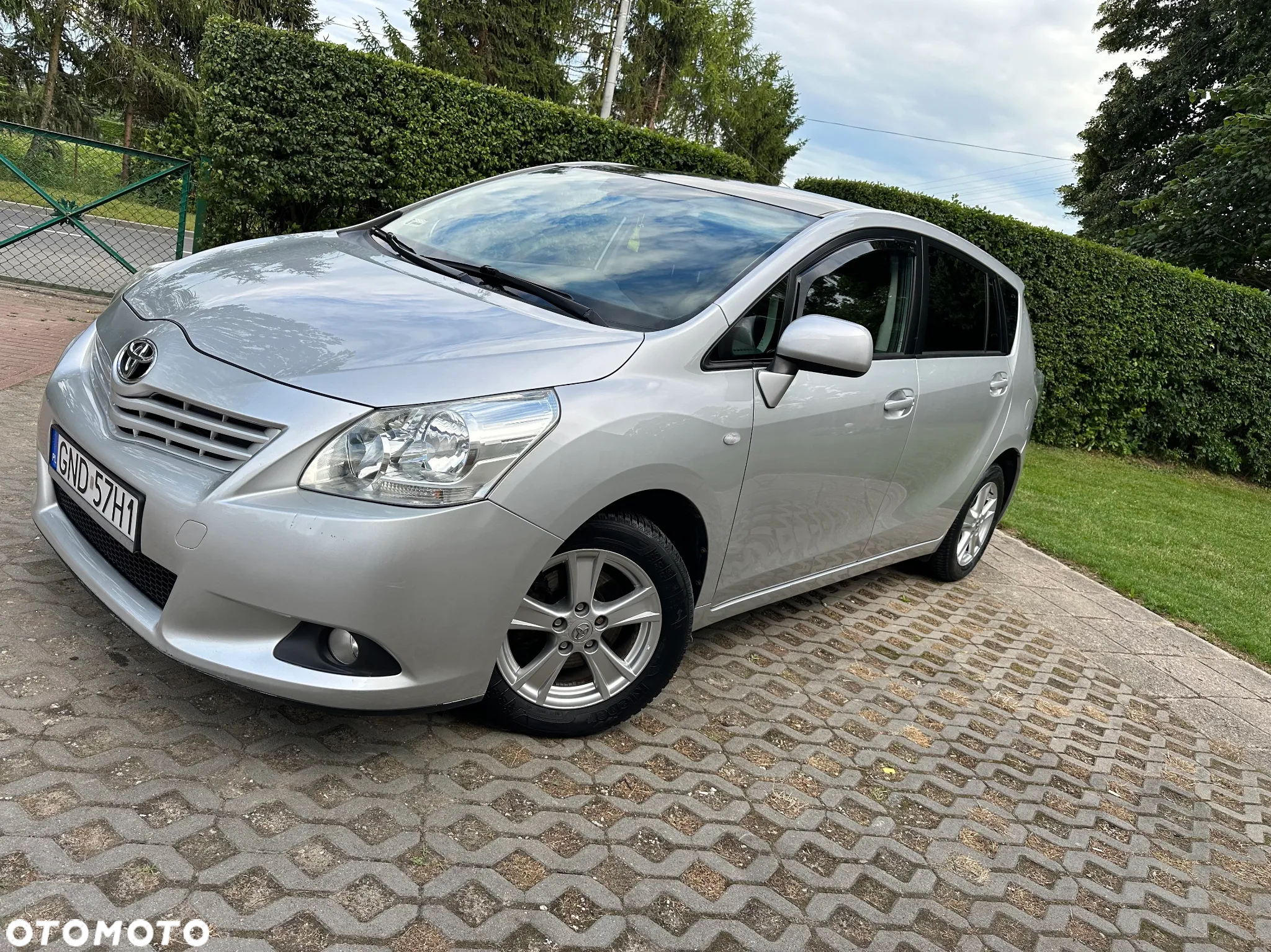 Toyota Verso 2.0 D-4D Luna 7os - 13