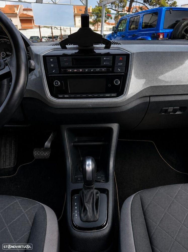 VW e-Up! - 14
