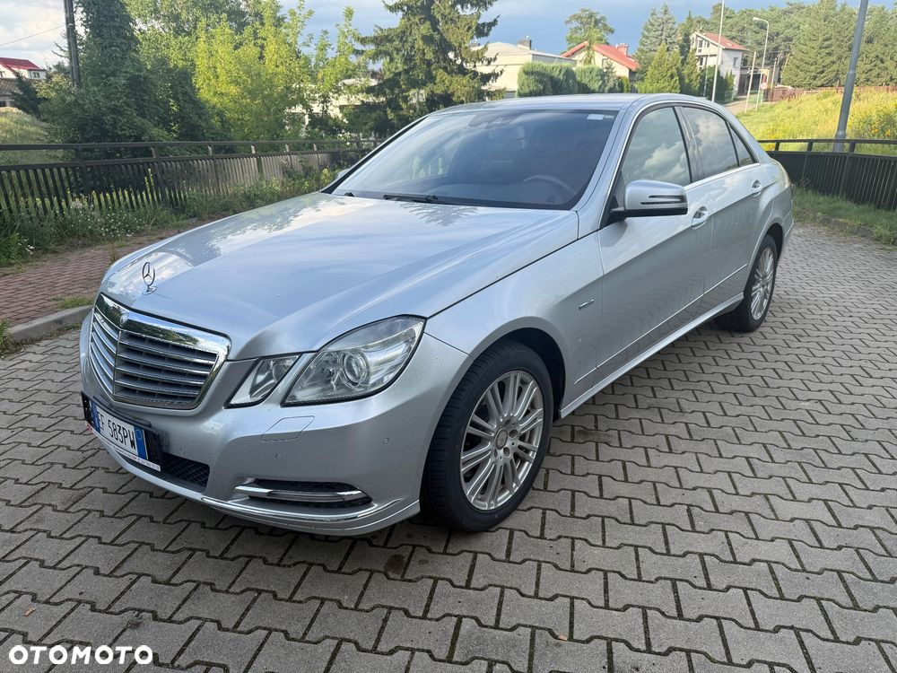 Mercedes-Benz Klasa E 350 CDI DPF BlueEFFICIENCY 7G-TRONIC Elegance - 5