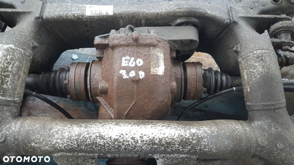 Dyfer dyferencjał most tylny tył 2.47 3.0D BMW E60 E61 - 1