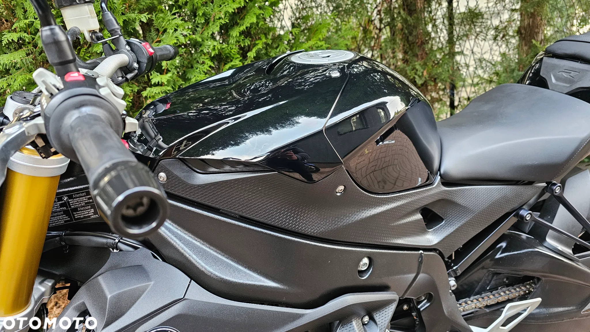 BMW S - 18