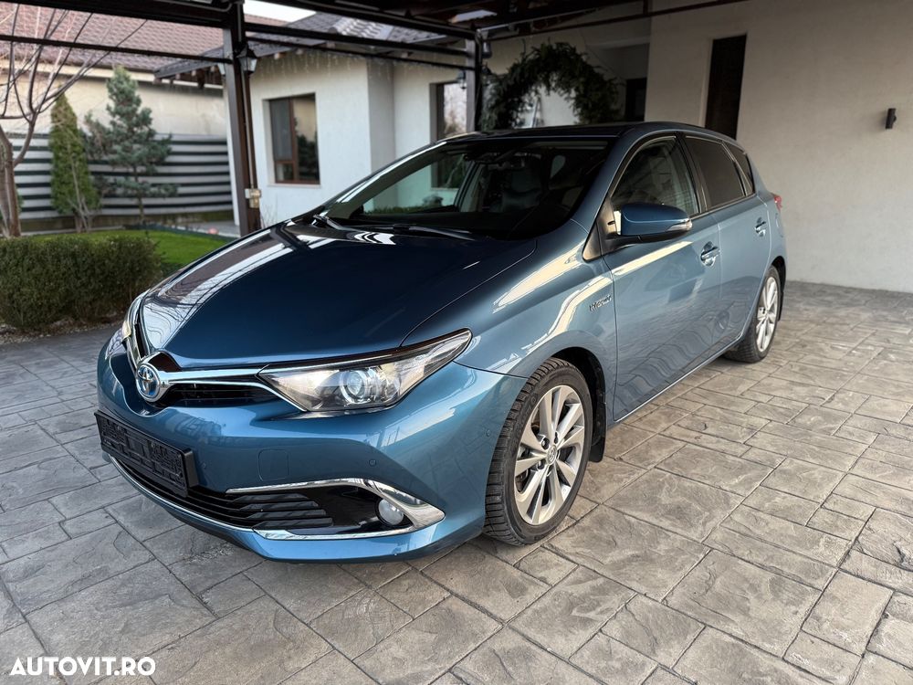 Toyota Auris - 1