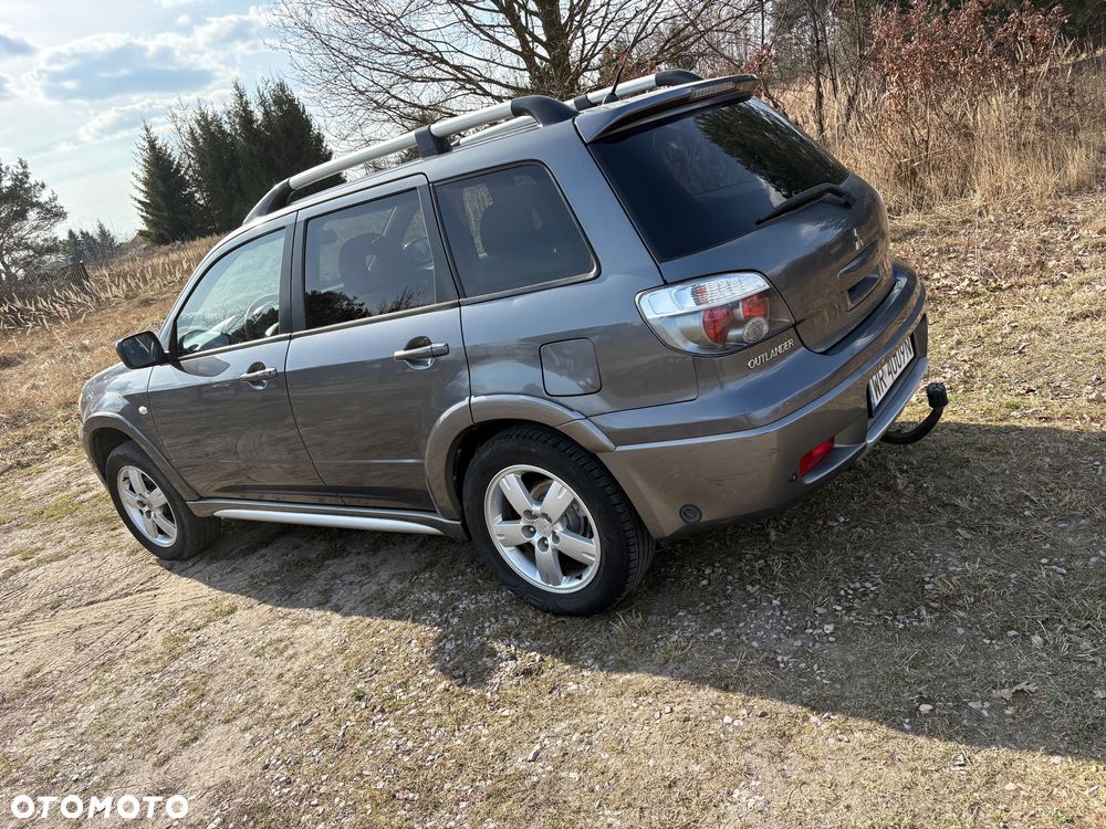Mitsubishi Outlander 2.0 Sport 4WD - 14