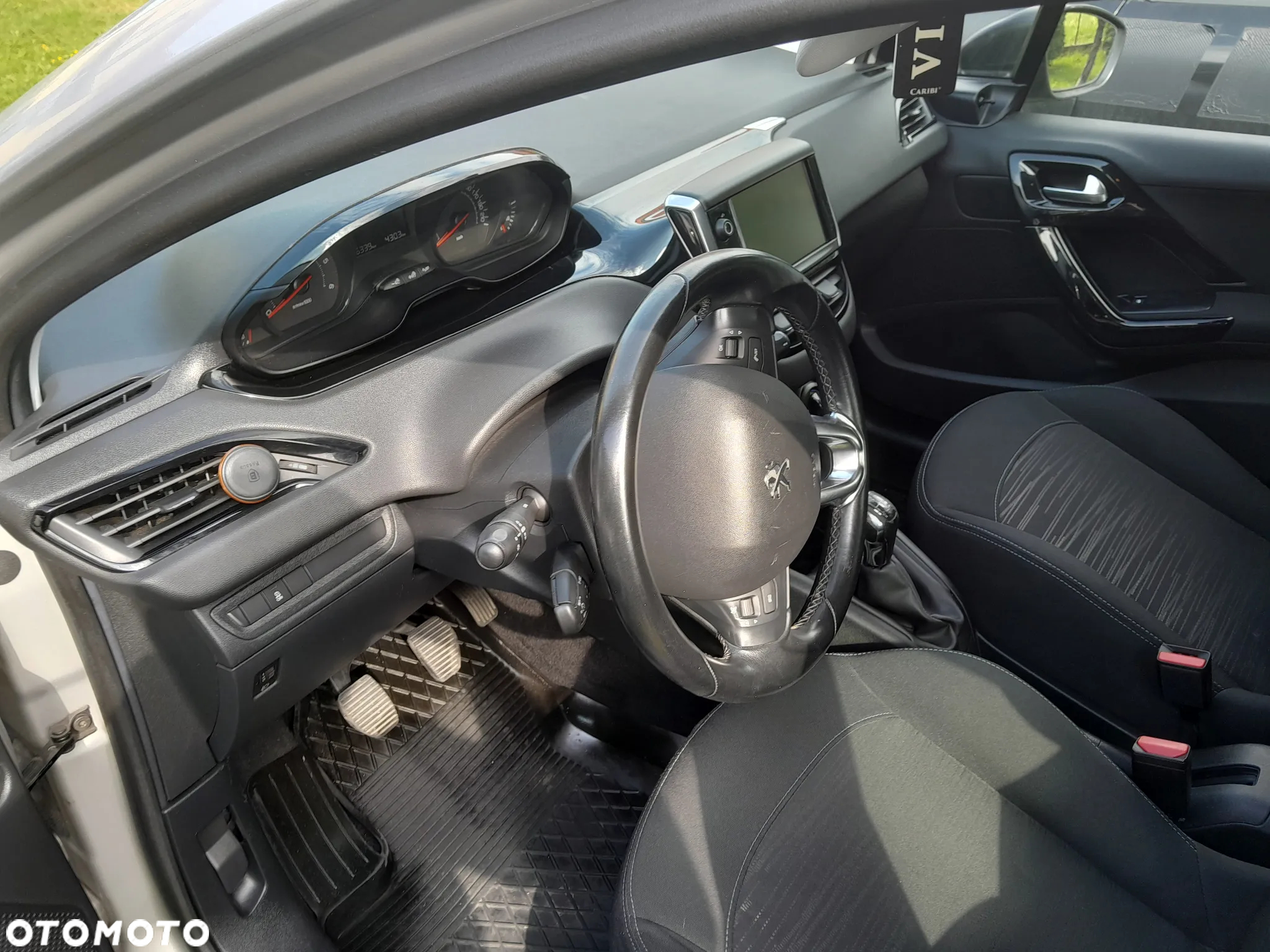 Peugeot 208 1.4 HDi Active - 4