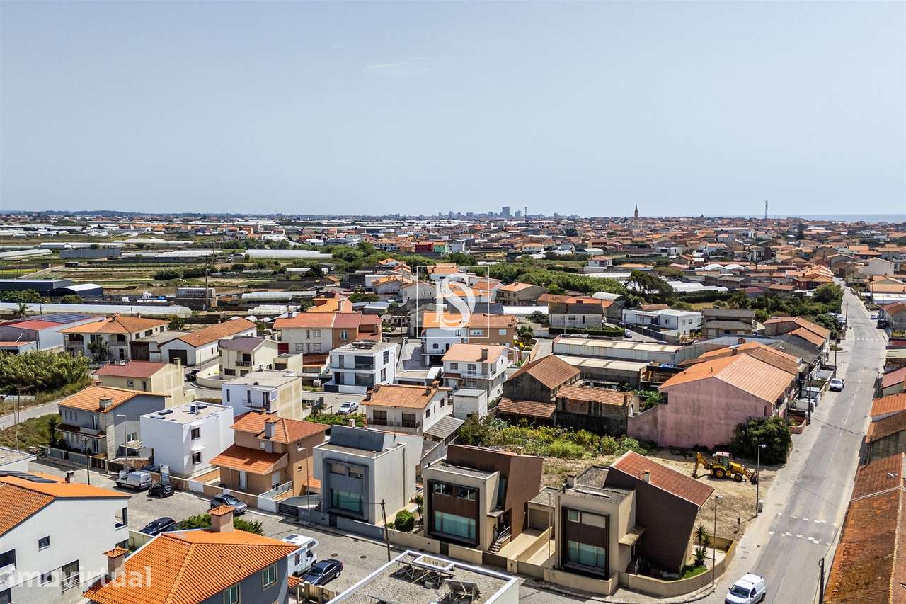 Praia da Barranha | Moradia T3, Independente, em Aguçadoura - Grande imagem: 3/46
