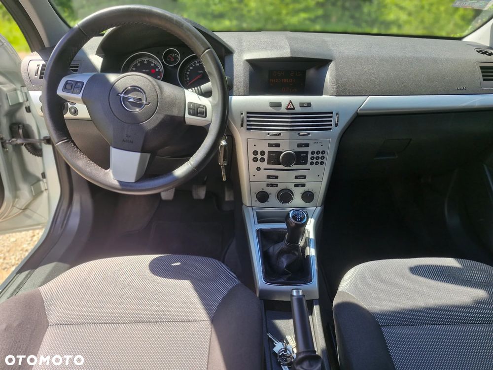 Opel Astra 1.4 Enjoy - 27