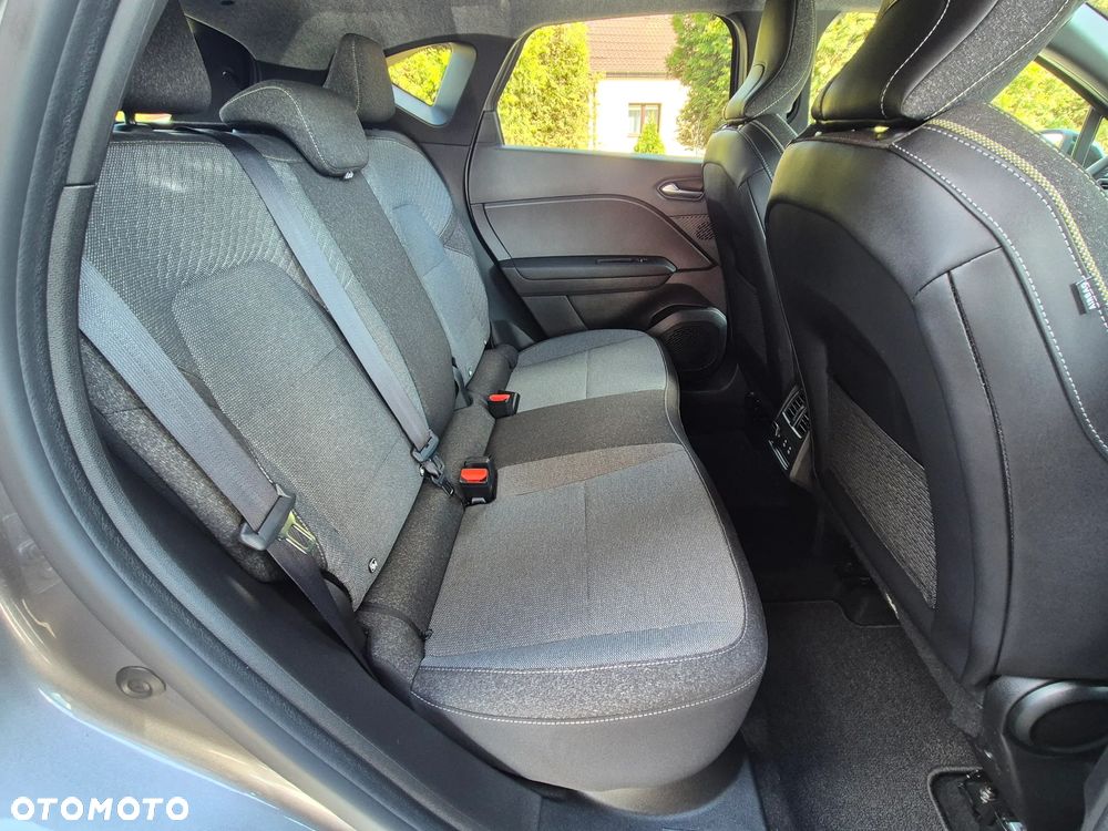 Renault Captur TCe Mild Hybrid 140 GPF TECHNO FAST TRACK - 29