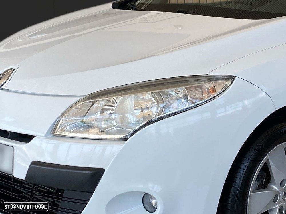 Renault Mégane 1.5 dCi Dynamique - 8