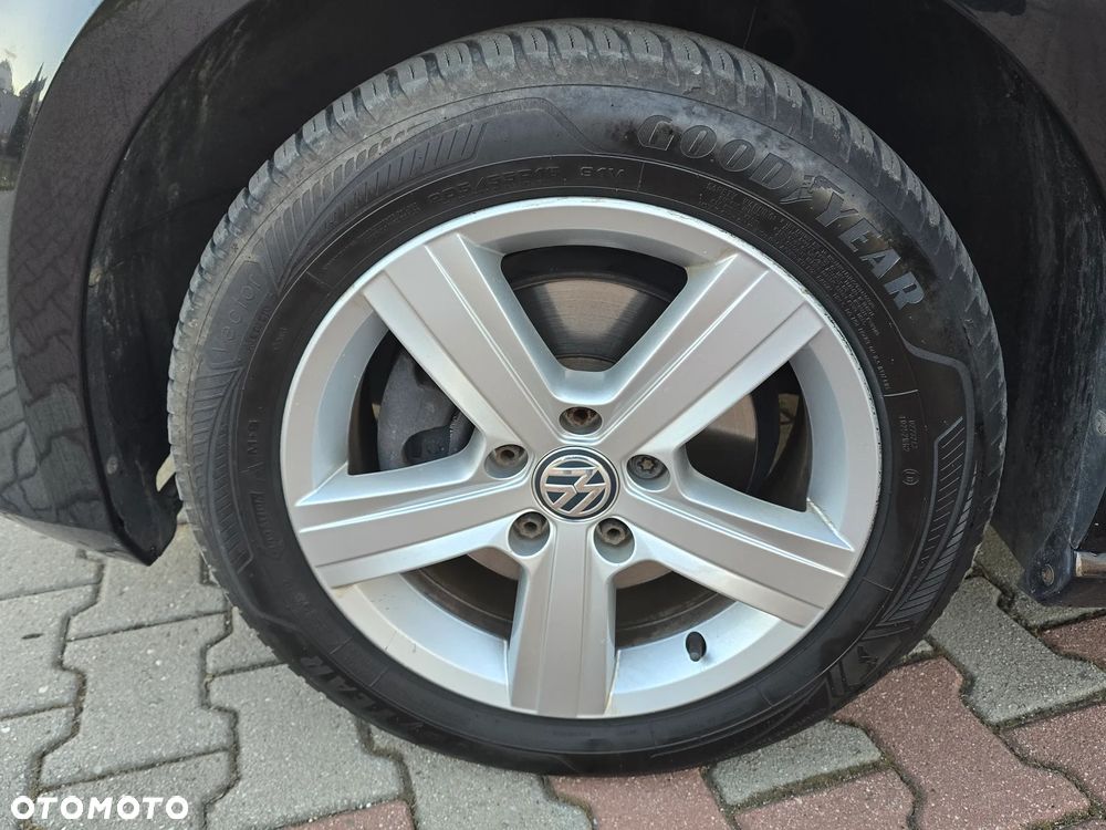 Volkswagen Golf 1.6 TDI BlueMotion Comfortline - 18