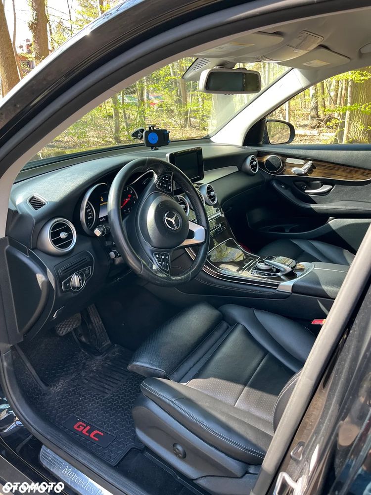 Mercedes-Benz GLC 300 4Matic 9G-TRONIC - 16