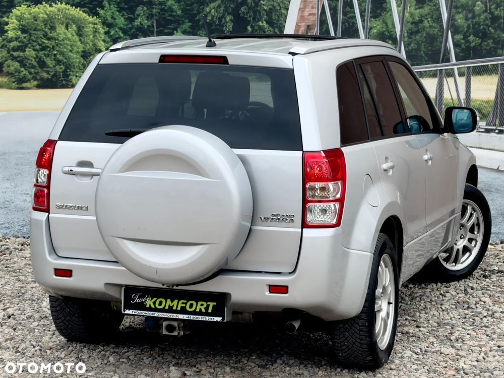 Suzuki Grand Vitara 2.4 Comfort+ - 14