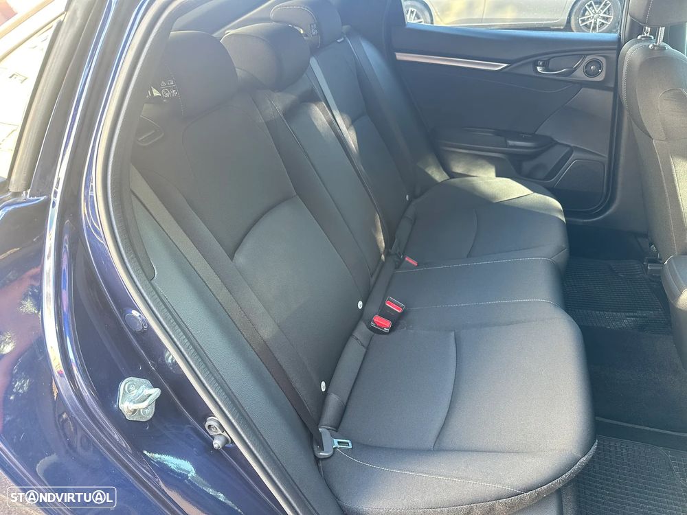 Honda Civic 1.0 i-VTEC Elegance - 9