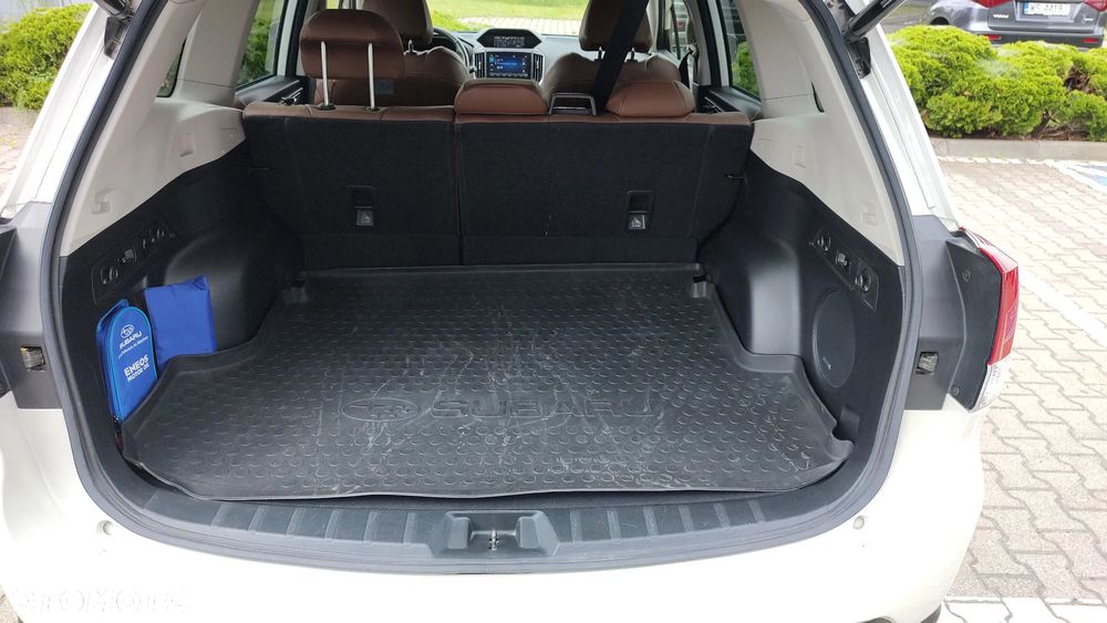 Subaru Forester 2.0i-L Platinum (EyeSight) Lineartronic - 17