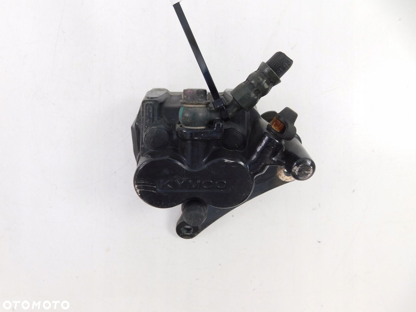 KYMCO KPW K-PIPE 50 ZACISK HAMULCA PRZÓD - 1