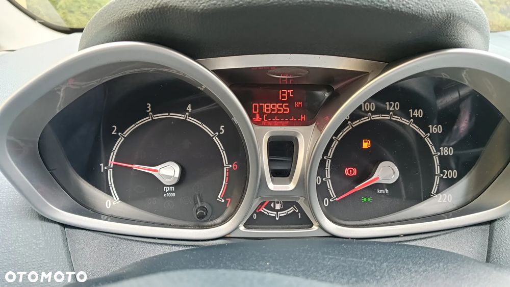 Ford Fiesta 1.4 Champions Edition - 19