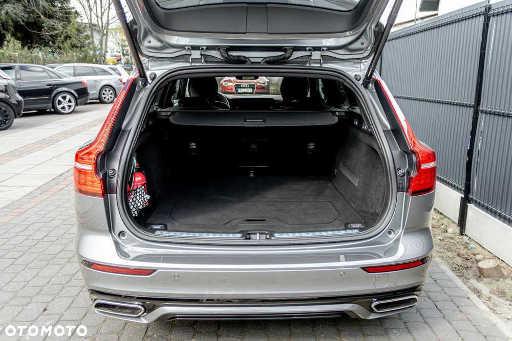 Volvo V60 T5 AWD Geartronic R-Design - 15