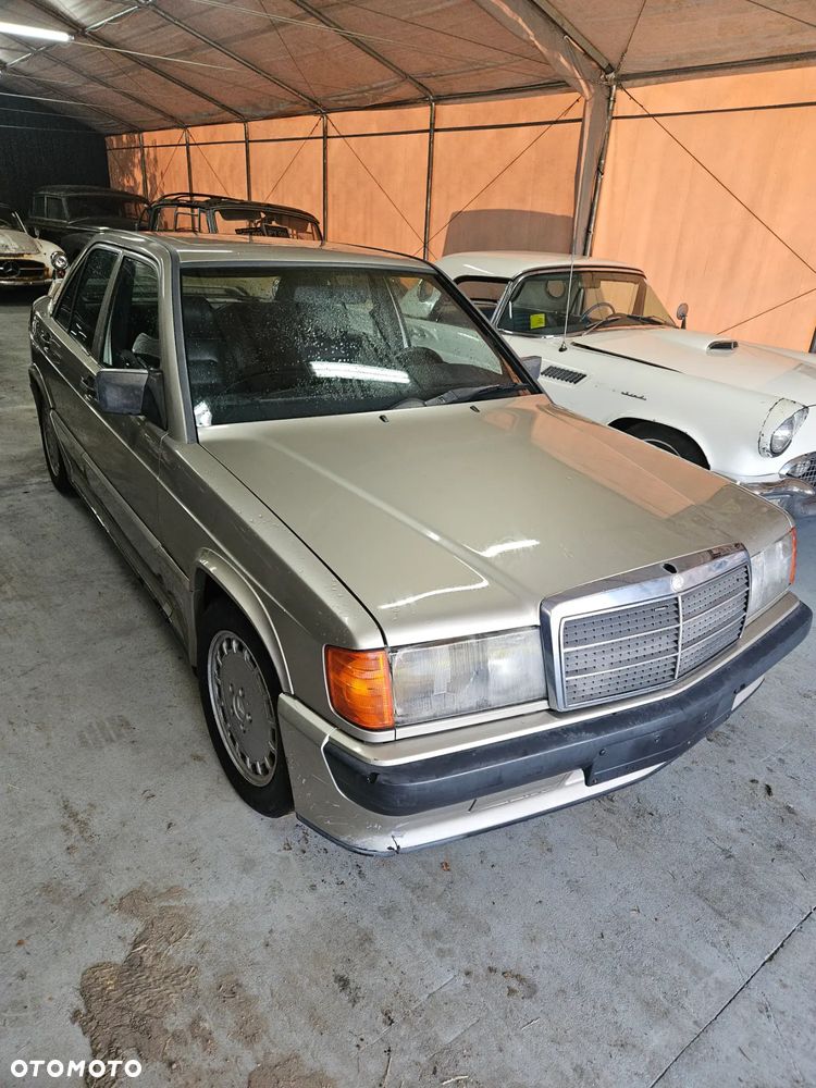 Mercedes-Benz W201 (190) - 3