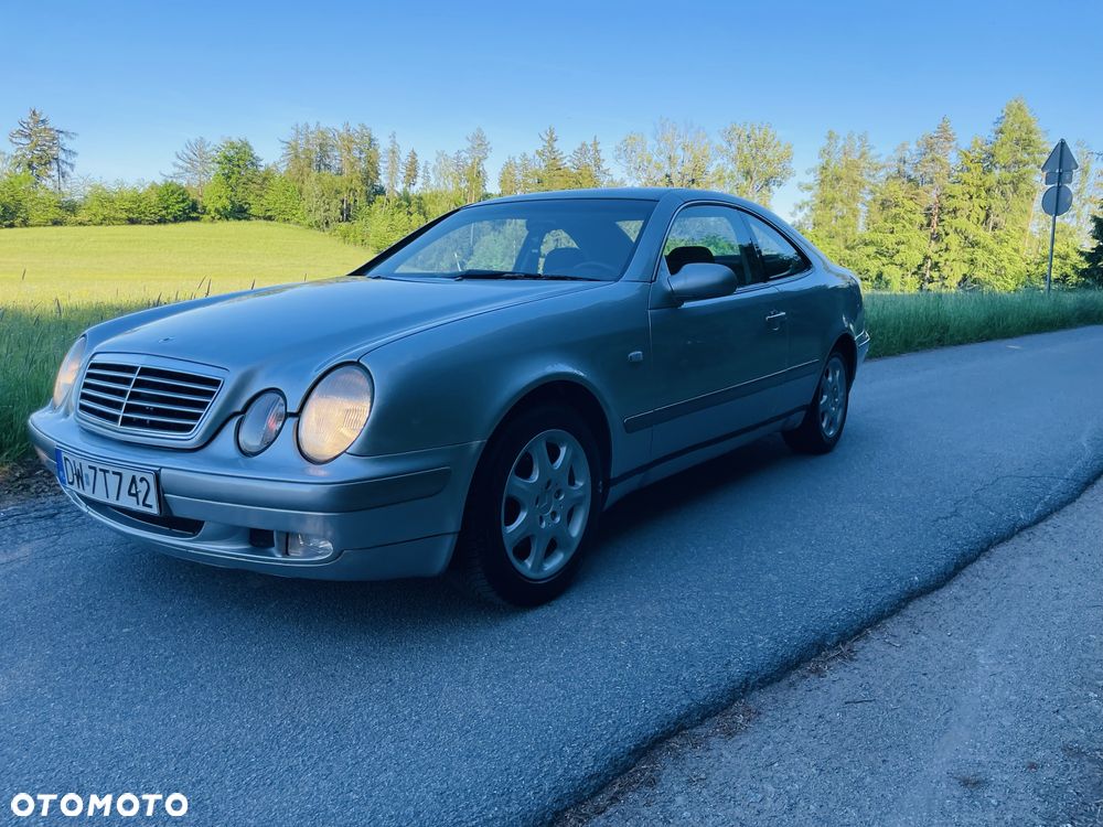 Mercedes-Benz CLK - 3