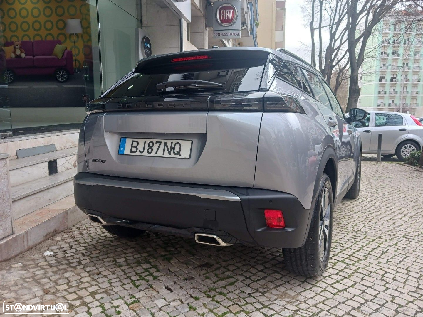 Peugeot 2008 1.2 PureTech Allure EAT8 - 8